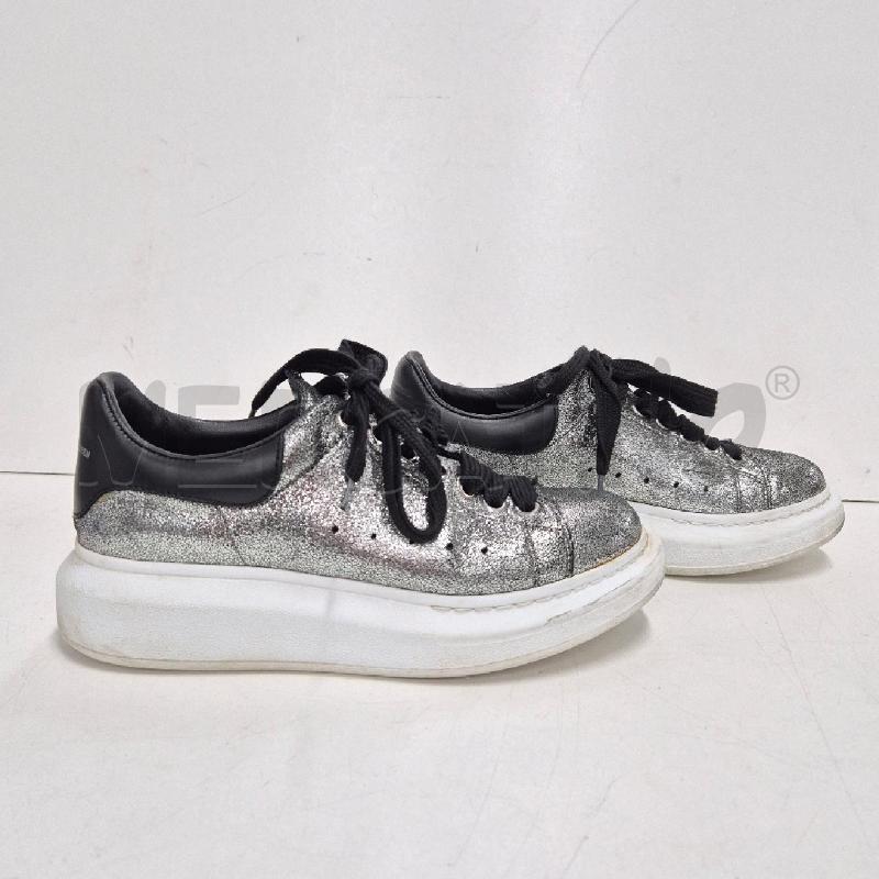 SNEAKERS DONNA ARGENTATE E NERE ALEXANDER MCQUEEN | Mercatino dell'Usato Cervia 3