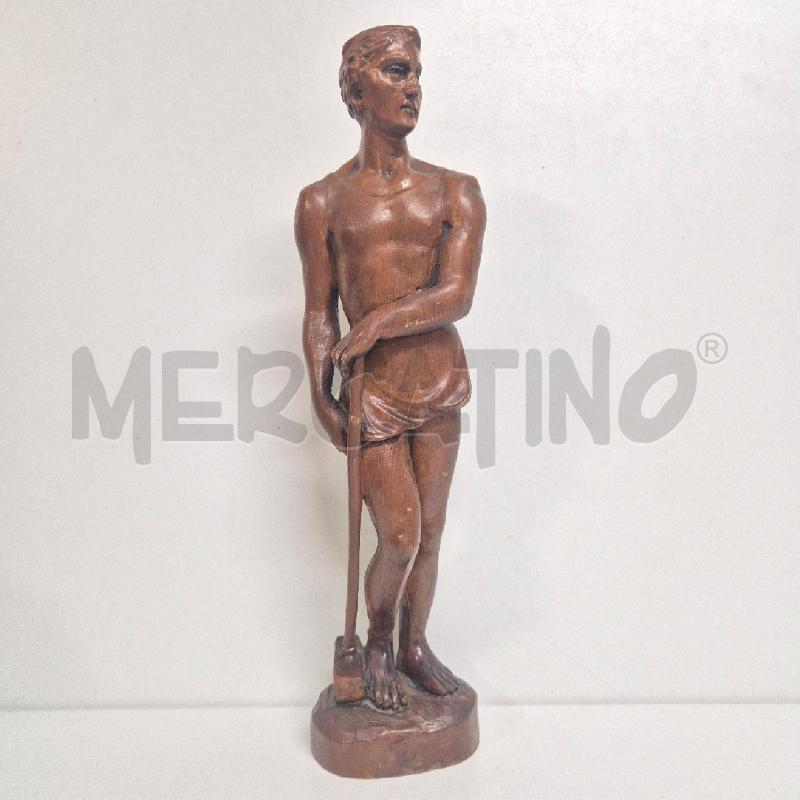 STATUA LEGNO UOMO CON MARTELLO | Mercatino dell'Usato Cervia 1