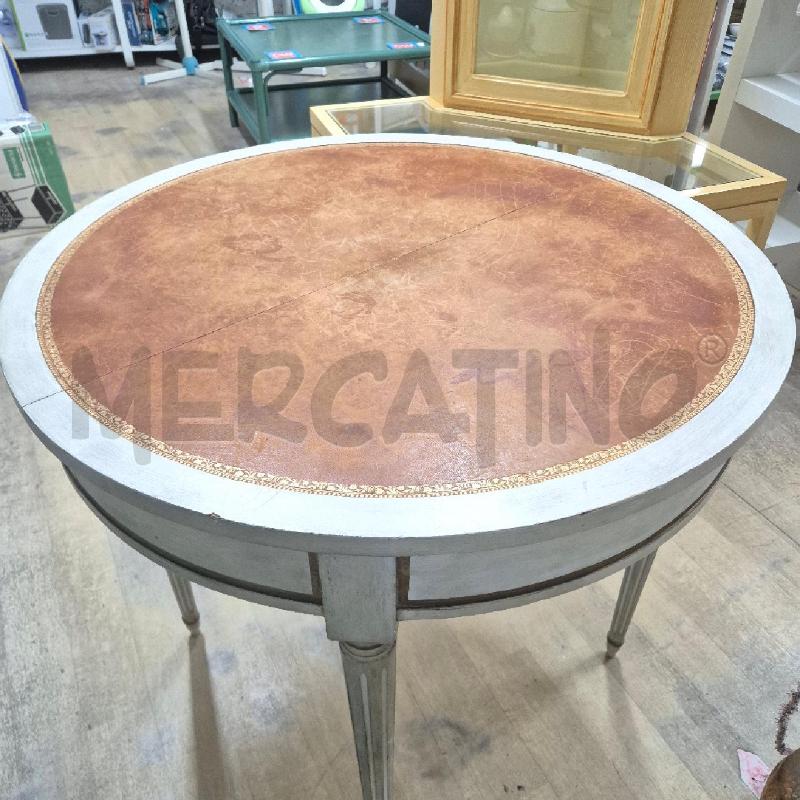 TAVOLINO TONDO BIANCO PIANO E DECORI MARRONI | Mercatino dell'Usato Cervia 4