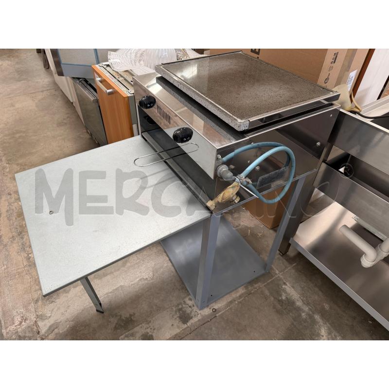 BARBECUE GAS CON SUPPORTO SEMINUOVO | Mercatino dell'Usato Faenza 5