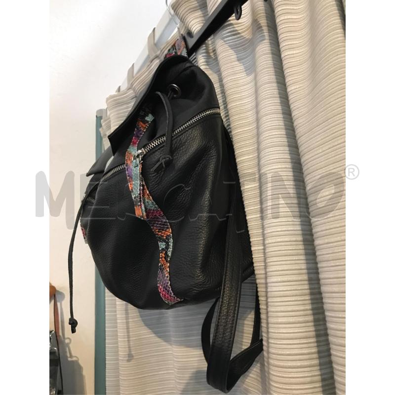 BORSA DONNA ZAINETTO PELLE MARTELLATA NERA BORDI COLORATI  | Mercatino dell'Usato Faenza 2