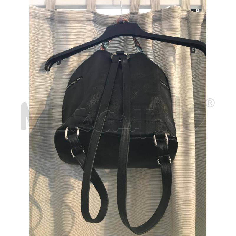 BORSA DONNA ZAINETTO PELLE MARTELLATA NERA BORDI COLORATI  | Mercatino dell'Usato Faenza 3