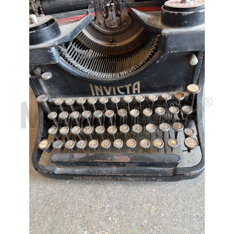 MACCHINA DA SCRIVERE INVICTA ANNI '30 COLLEZIONE GHISA | Mercatino dell'Usato Faenza 2