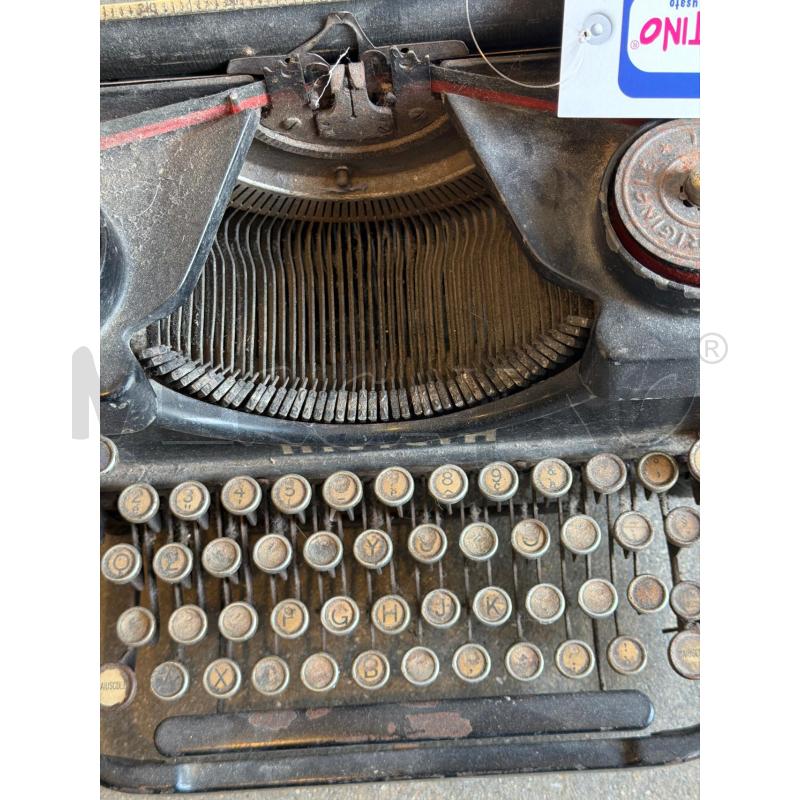 MACCHINA DA SCRIVERE INVICTA ANNI '30 COLLEZIONE GHISA | Mercatino dell'Usato Faenza 3