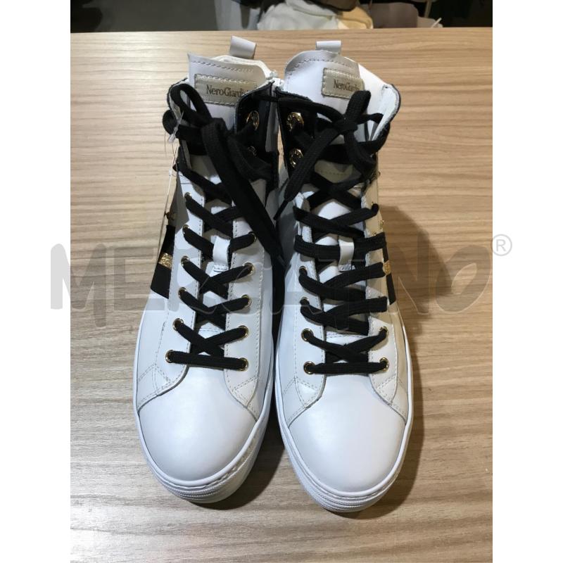 SCARPE DONNA NEROGIARDINI GINNICA BIANCHA NERA BORCHIE ORO CON ZIP NUOVE 41 | Mercatino dell'Usato Faenza 2