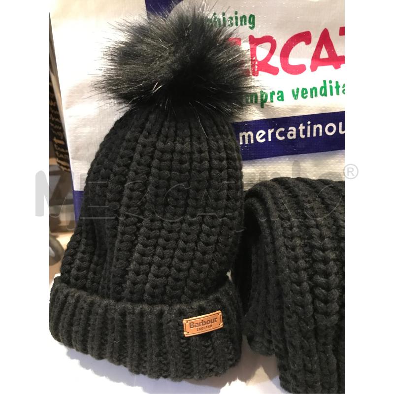 SCIARPA + BERRETTA DONNA BARBOUR NERA SALTBURN | Mercatino dell'Usato Faenza 2