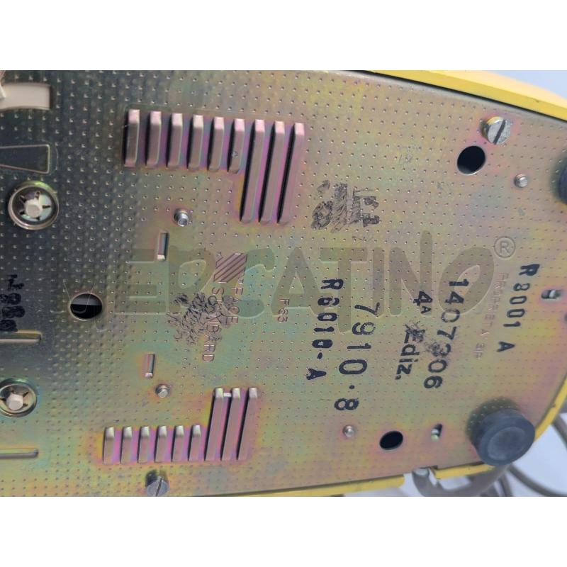 TELEFONO MODERNARIATO VERNICIATO GIALLO SOLO ARREDO - NO GARANZIE | Mercatino dell'Usato Faenza 5