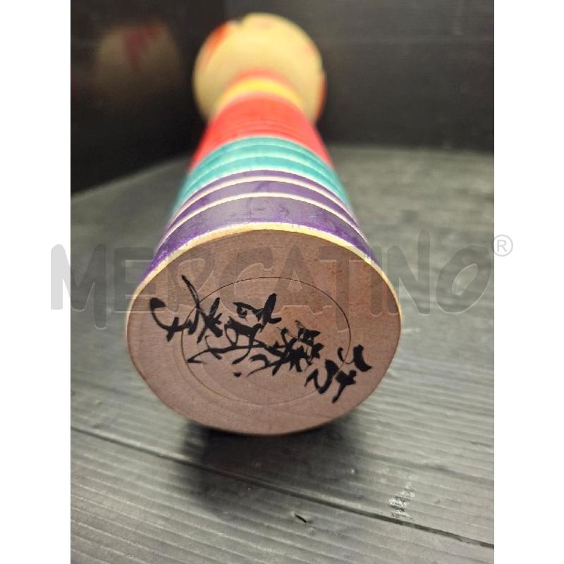 BAMBOLA GIAPPONESE IN LEGNO RIGHE COLORATE  | Mercatino dell'Usato Lugo 3