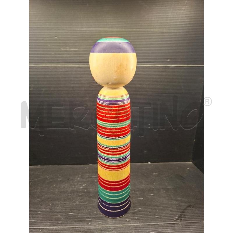 BAMBOLA GIAPPONESE IN LEGNO RIGHE COLORATE | Mercatino dell'Usato Lugo 2