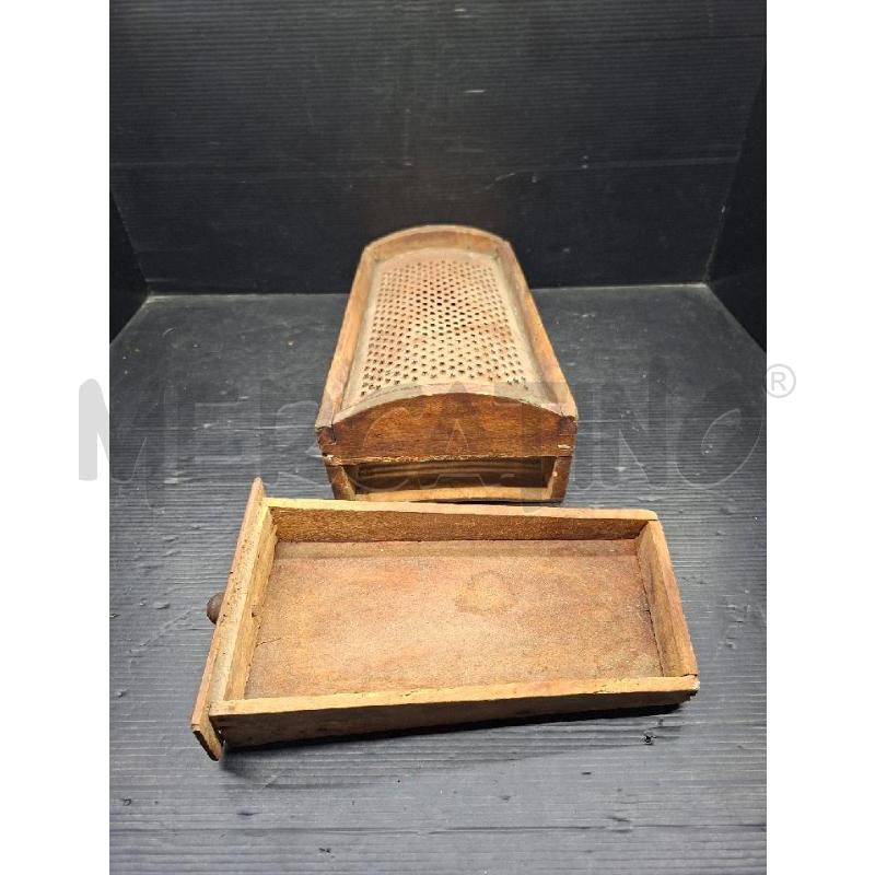 GRATTUGIA VECCHIA TELAIO LEGNO | Mercatino dell'Usato Lugo 3