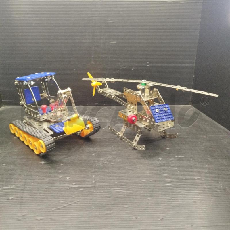 MODELLINI ELICOTTERO+ESCAVATORE MECCANO IN METALLO | Mercatino dell'Usato Lugo 1