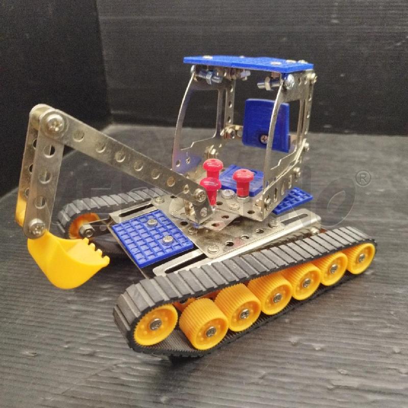 MODELLINI ELICOTTERO+ESCAVATORE MECCANO IN METALLO | Mercatino dell'Usato Lugo 4