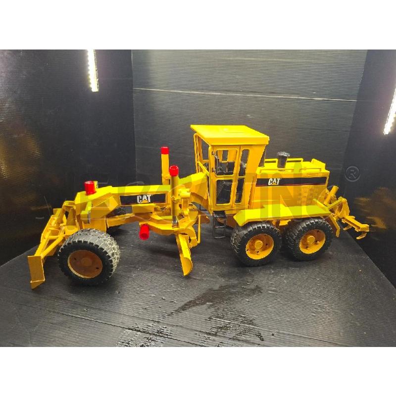 MODELLINO BRUDER GREDER CATERPILLAR 1221/02 | Mercatino dell'Usato Lugo 1