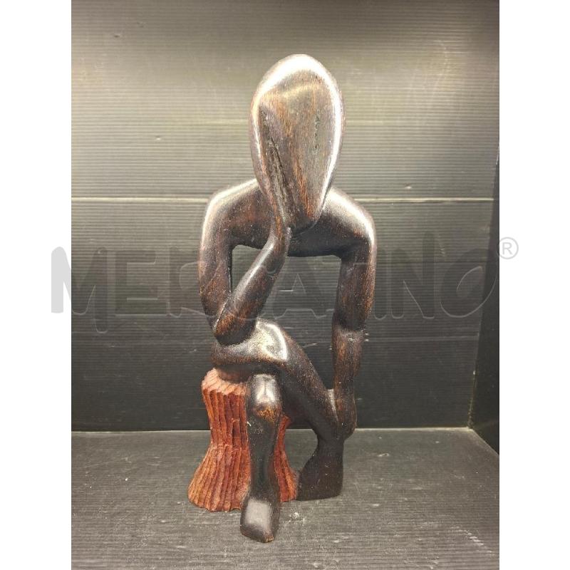 SCULTURA UOMO SEDUTO IN LEGNO | Mercatino dell'Usato Lugo 1