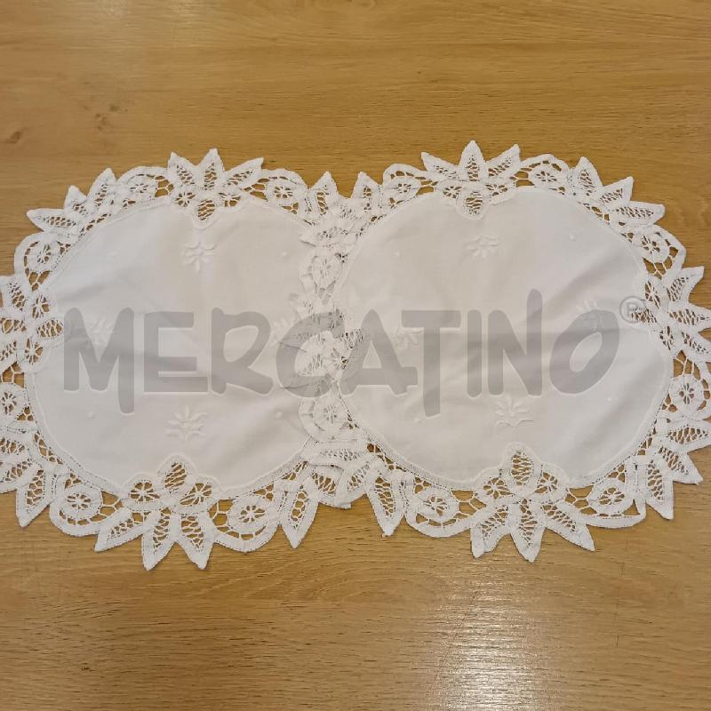 CENTRINO X2 ROTONDI RICAMATI | Mercatino dell'Usato Cesenatico 1