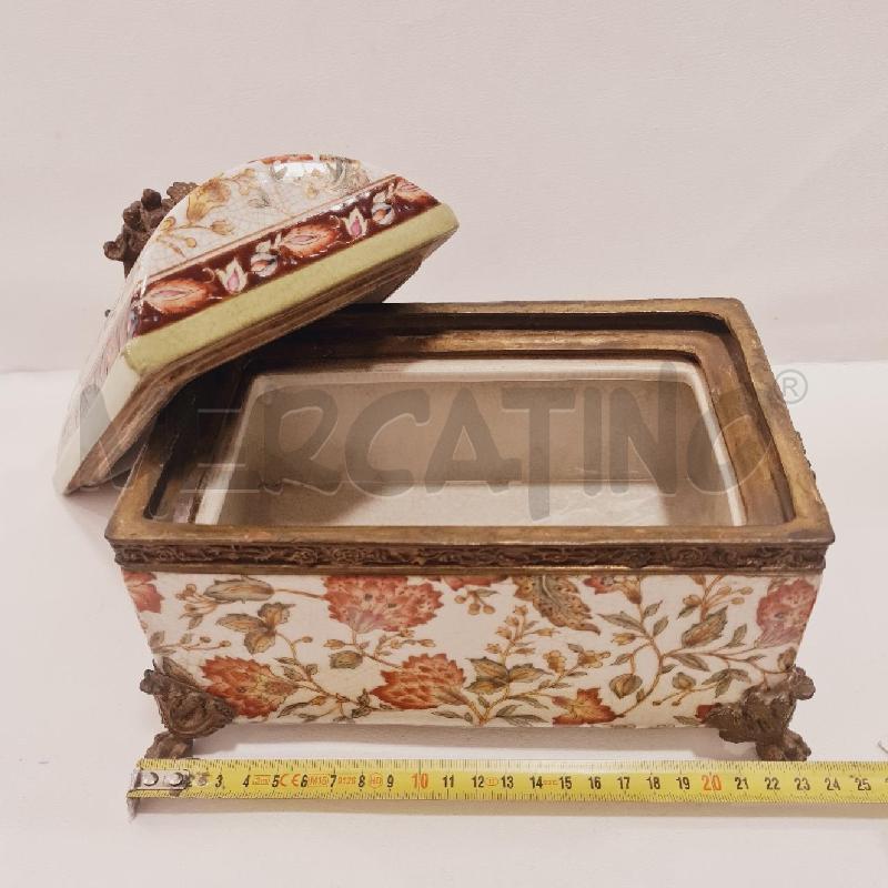 COFANETTO CERAMICA BRONZO INGLESE  | Mercatino dell'Usato Cesenatico 2