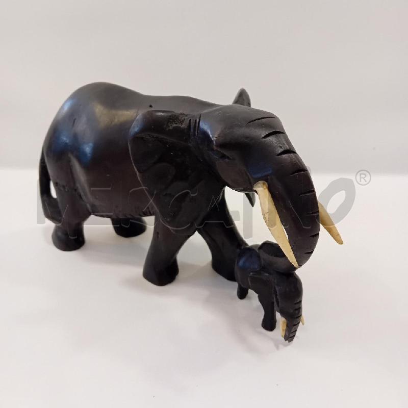 ELEFANTE CON PICCOLO LEGNO | Mercatino dell'Usato Cesenatico 1