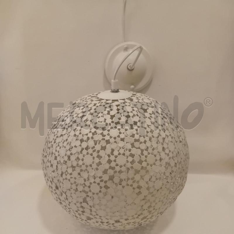 LAMPADARIO PALLA BIANCA PIZZO METALLO | Mercatino dell'Usato Cesenatico 2