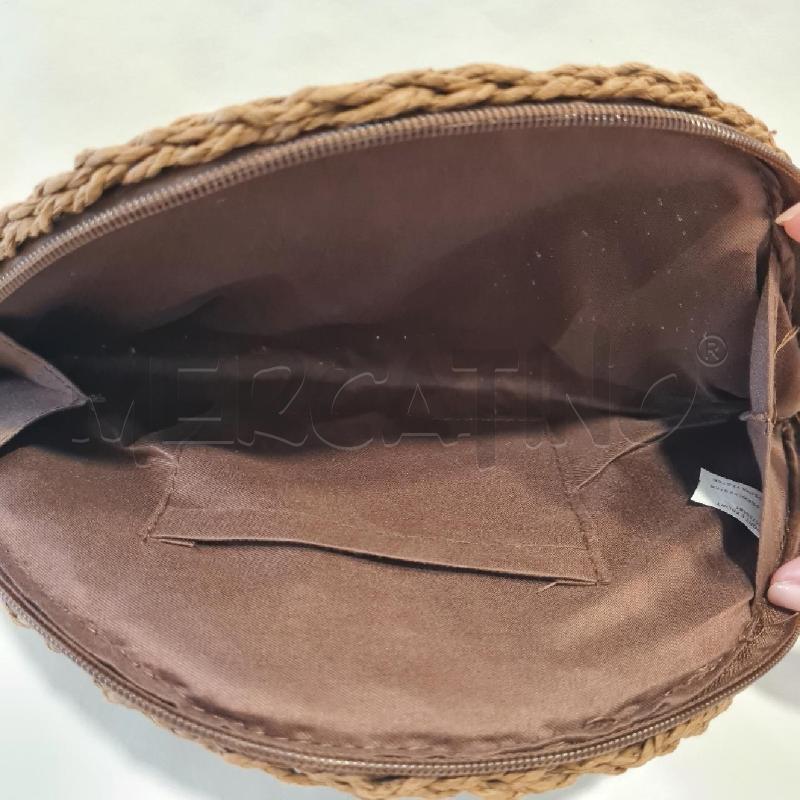 POCHETTE MEZZALUNA INTRECCIATA | Mercatino dell'Usato Cesenatico 2