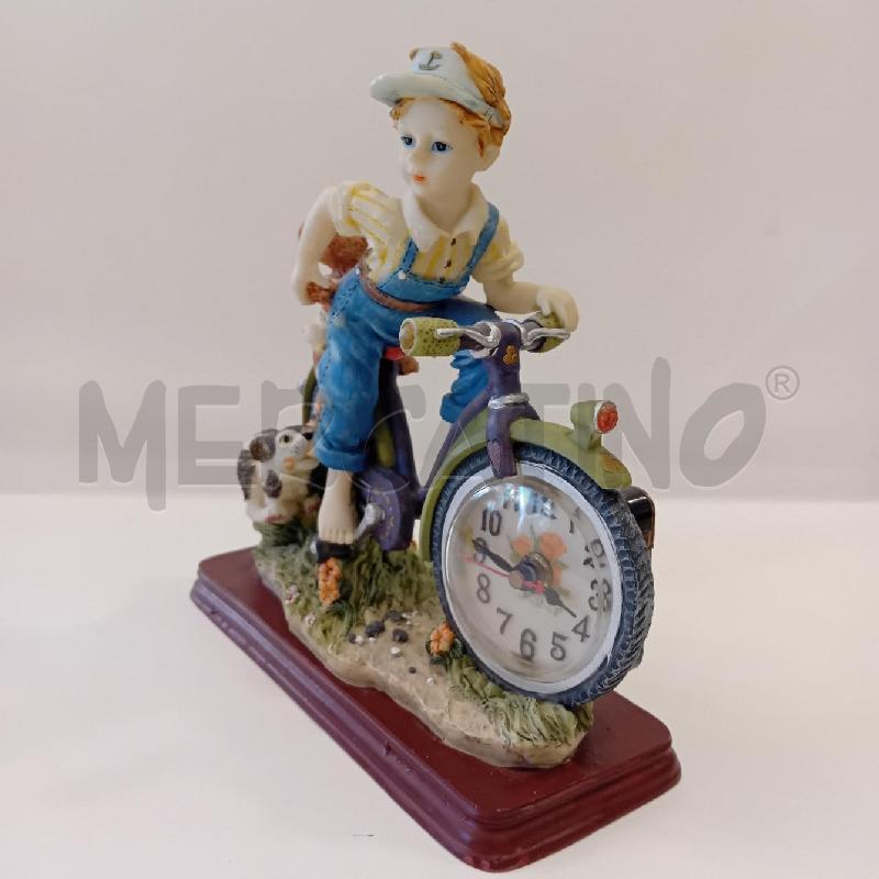 SOPRAMMOBILE BIMBO SU BICICLETTA+ OROLOGIO | Mercatino dell'Usato Cesenatico 2