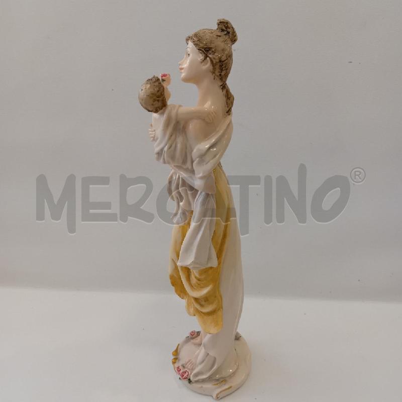 STATUINA MAMMA CON BIMBO  | Mercatino dell'Usato Cesenatico 2