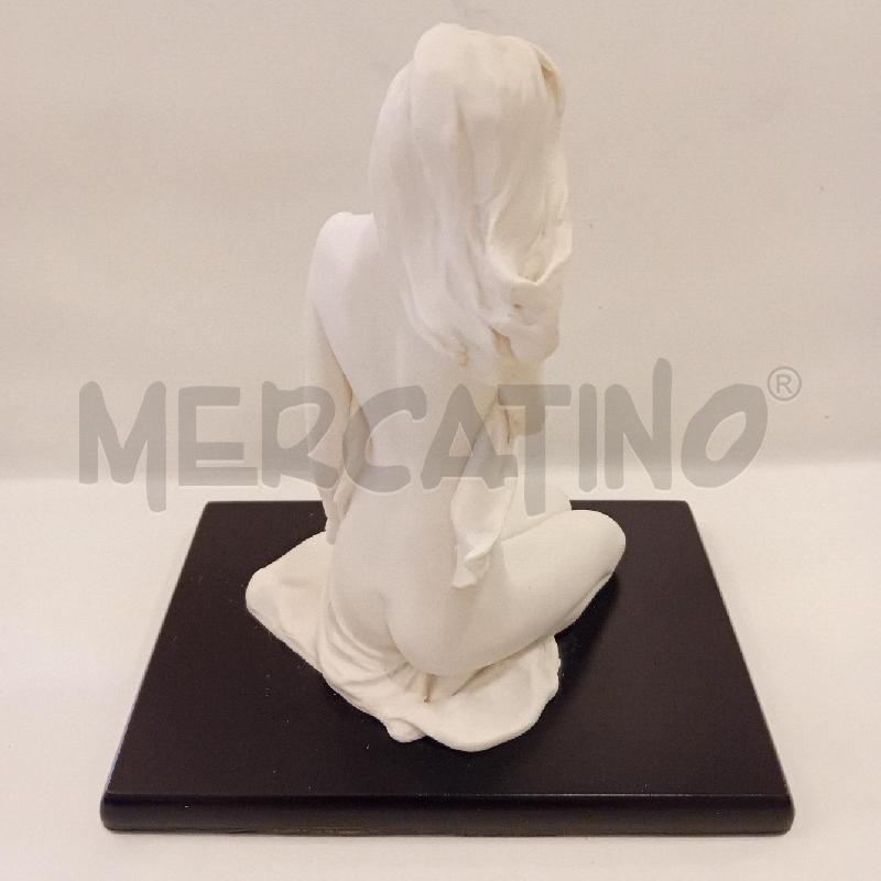 STATUINA  DONNA SEDUTA ADL | Mercatino dell'Usato Cesenatico 3