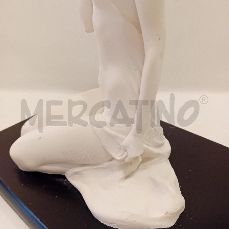 STATUINA  DONNA SEDUTA ADL | Mercatino dell'Usato Cesenatico 5