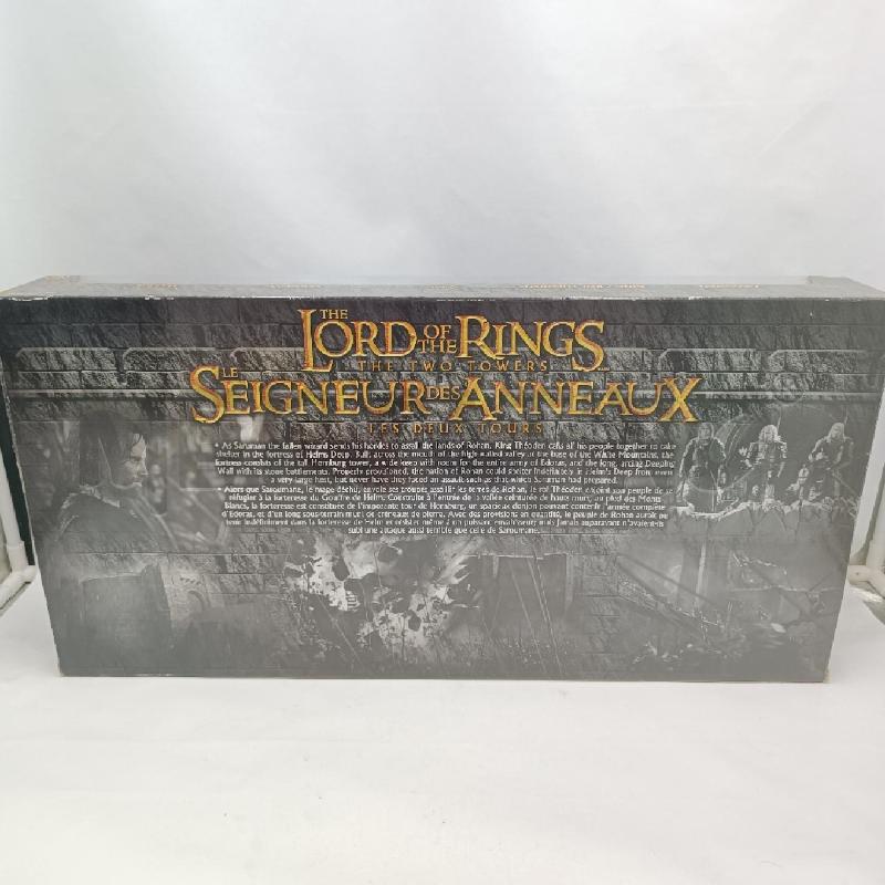 ACTION FIGURE LORD OF THE RINGS HELM DEEP  | Mercatino dell'Usato Roma garbatella 4