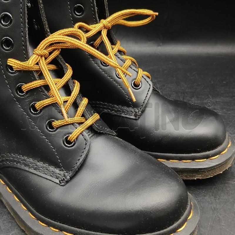 ANFIBI DONNA DR. MARTENS NERO LACCIO GIALLO  | Mercatino dell'Usato Roma garbatella 4