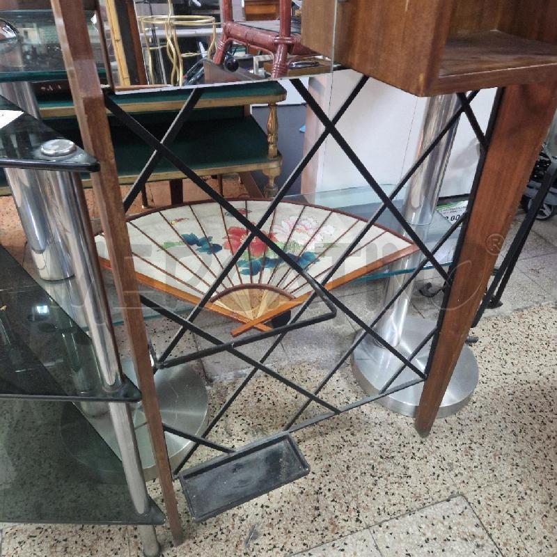 APPENDI ABITI INGRESSO CON SPECCHIO | Mercatino dell'Usato Roma garbatella 3