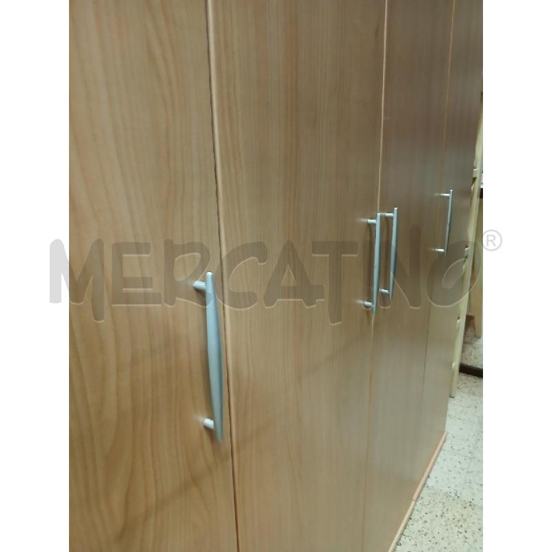 ARMADIO 4 A COLOR FRASSINO MANIGLIE PLASTICA  | Mercatino dell'Usato Roma garbatella 3