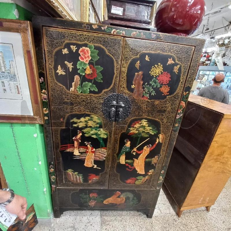 ARMADIO CINESE DIPINTO | Mercatino dell'Usato Roma garbatella 1