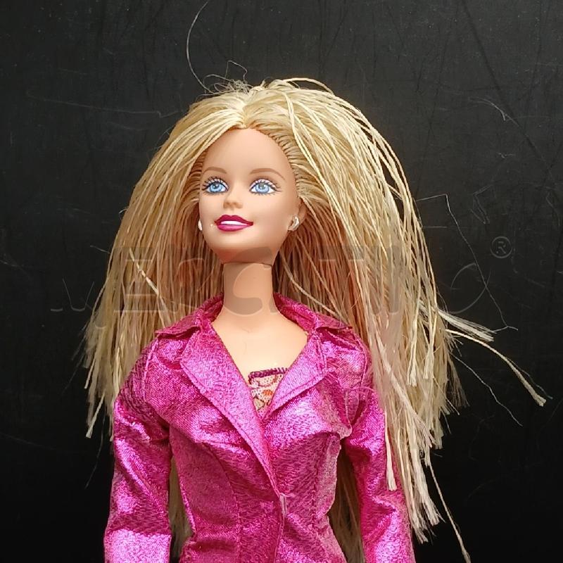 BARBIE FASHION DESIGNER 2000 MATTEL NO SCARPE | Mercatino dell'Usato Roma garbatella 2