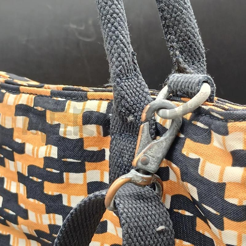 BORSA A MANO KIPLING NERO ARANCIO | Mercatino dell'Usato Roma garbatella 3