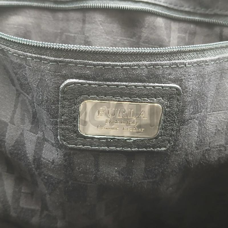 BORSA A SPALLA FURLA NERO RICCIOLI | Mercatino dell'Usato Roma garbatella 4