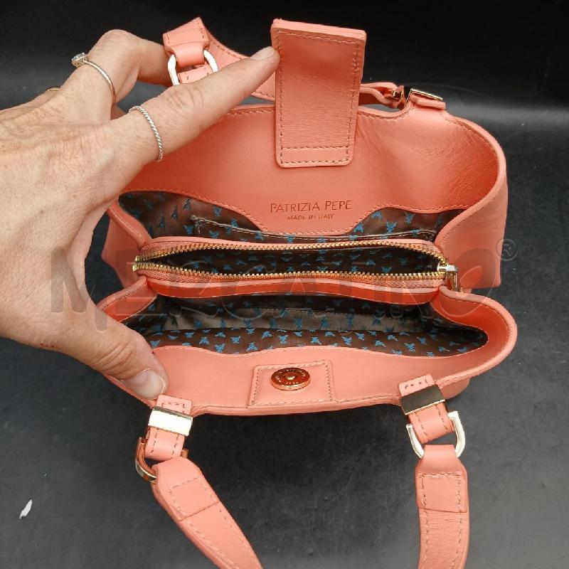 BORSA D PATRIZIA PEPE SALMONE  | Mercatino dell'Usato Roma garbatella 3