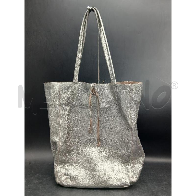 BORSA GENUINE LEATHER ARGENTATA  | Mercatino dell'Usato Roma garbatella 1