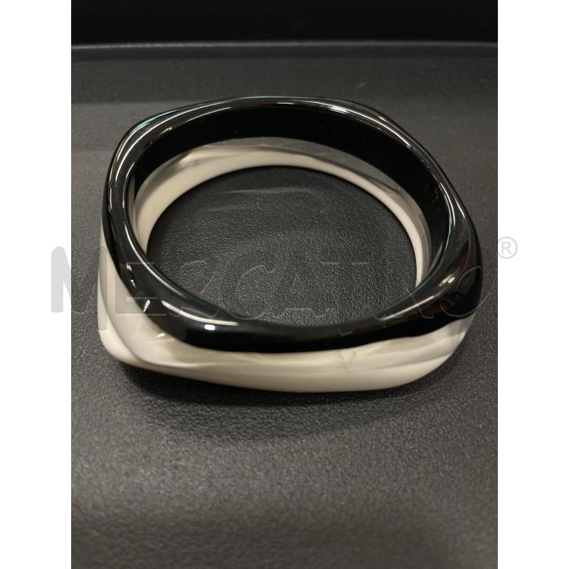 BRACCIALE BIANOC E NERO  | Mercatino dell'Usato Roma garbatella 1