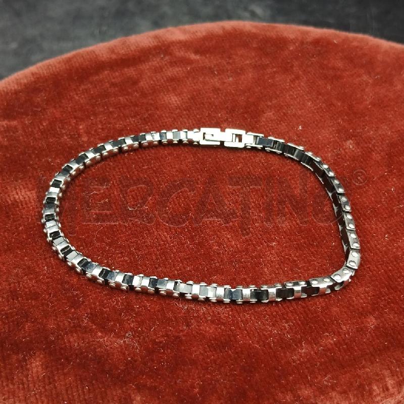 BRACCIALE SECTOR NERO | Mercatino dell'Usato Roma garbatella 1