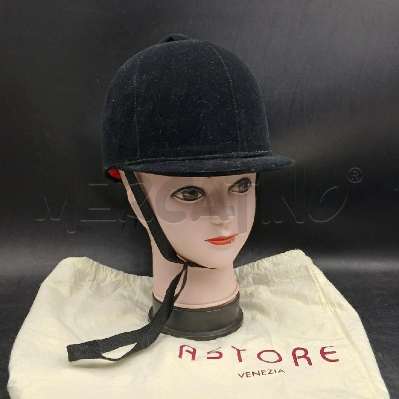 CAPPELLO EQUITAZIONE ASTORE NERO  | Mercatino dell'Usato Roma garbatella 1