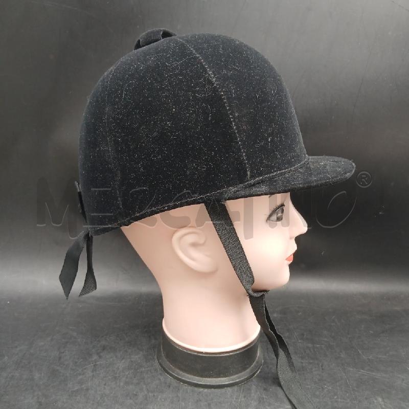 CAPPELLO EQUITAZIONE ASTORE NERO  | Mercatino dell'Usato Roma garbatella 2