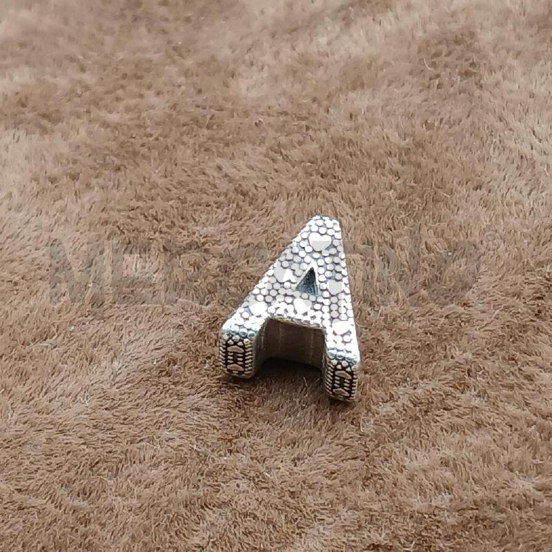 CHARM PANDORA LETTERA A | Mercatino dell'Usato Roma garbatella 3