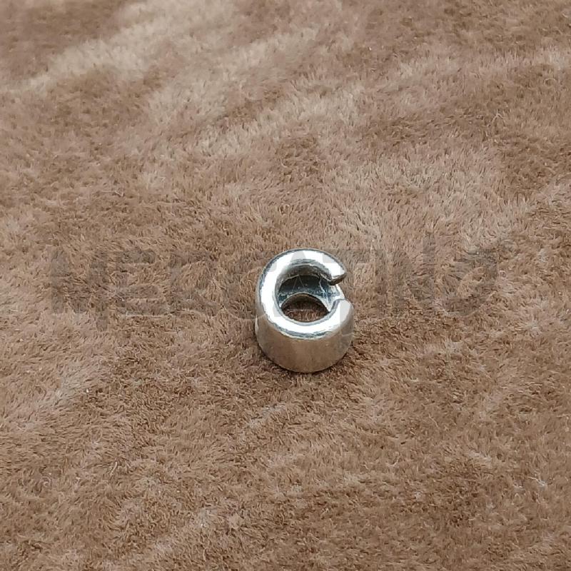 CHARM PANDORA LETTERA C | Mercatino dell'Usato Roma garbatella 1