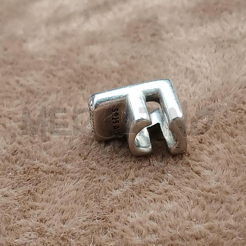 CHARM PANDORA LETTERA F | Mercatino dell'Usato Roma garbatella 2