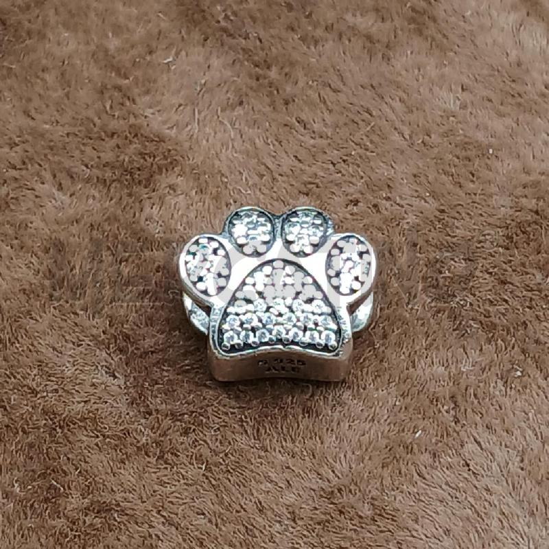 CHARM PANDORA ZAMPA  | Mercatino dell'Usato Roma garbatella 1