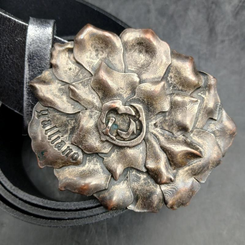 CINTURA D GALLIANO NERO PELLE FIBBIA FIORE  | Mercatino dell'Usato Roma garbatella 2