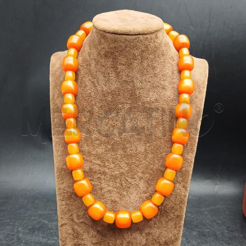 COLLANA AMBRA ASIMMETRICA | Mercatino dell'Usato Roma garbatella 1