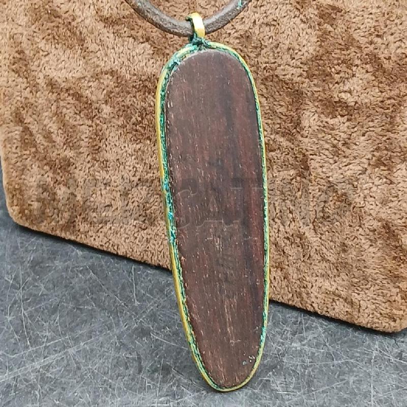 COLLANA CIONDOLO LEGNO  | Mercatino dell'Usato Roma garbatella 3