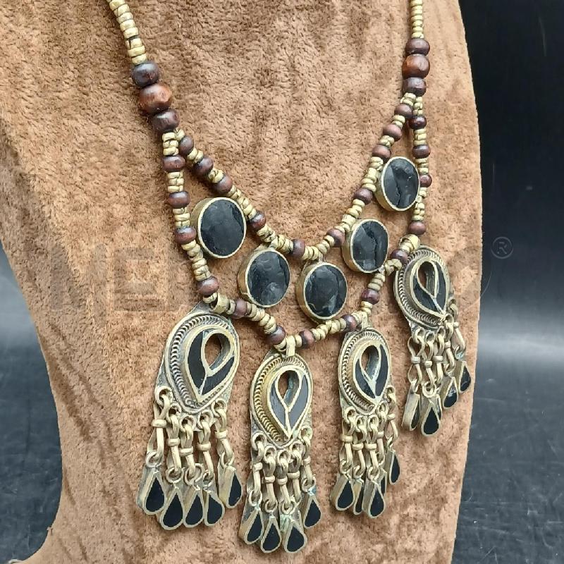 COLLANA DET CIONODLO NERO 4 | Mercatino dell'Usato Roma garbatella 4