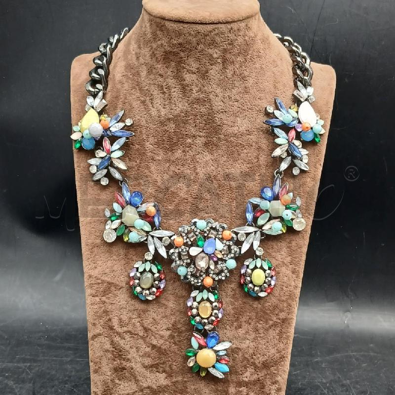 COLLANA DET COLOR GRAN | Mercatino dell'Usato Roma garbatella 1
